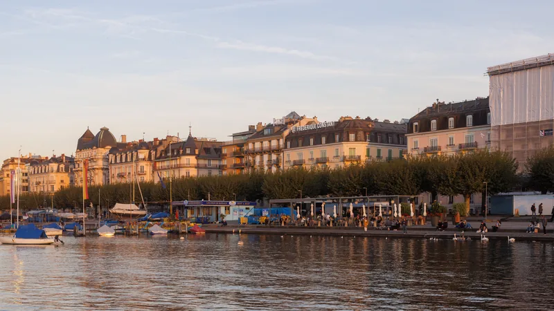 Geneva quays and architecture